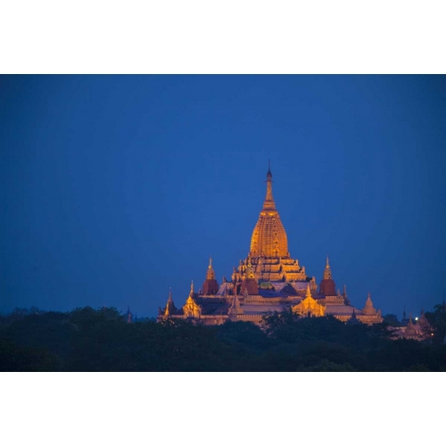 Myanmar, Bagan Twilight on Ananda Temple